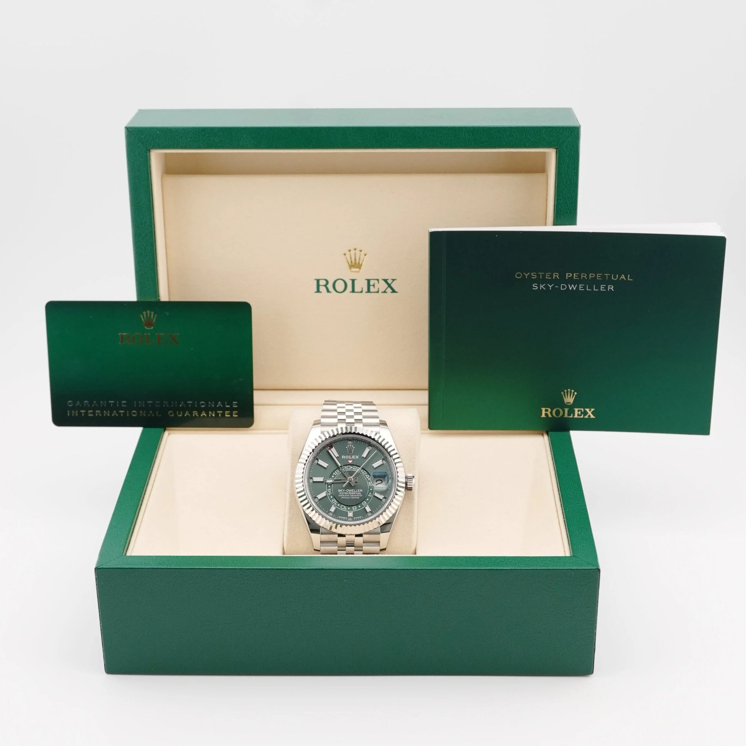 Rolex Sky-Dweller 42 mm / Mint Green – Jubilee - Imagem 2