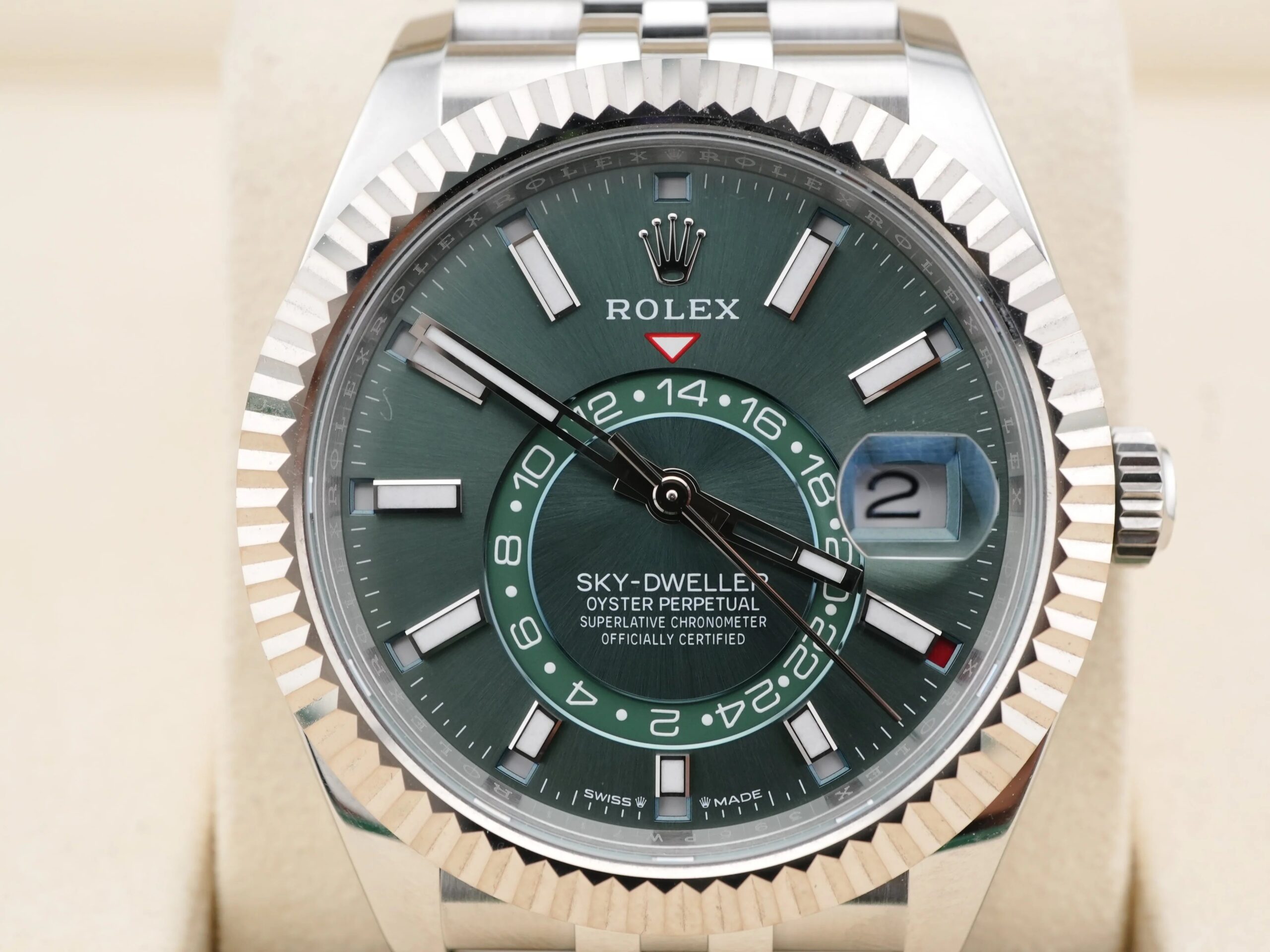 Rolex Sky-Dweller 42 mm / Mint Green – Jubilee - Imagem 3