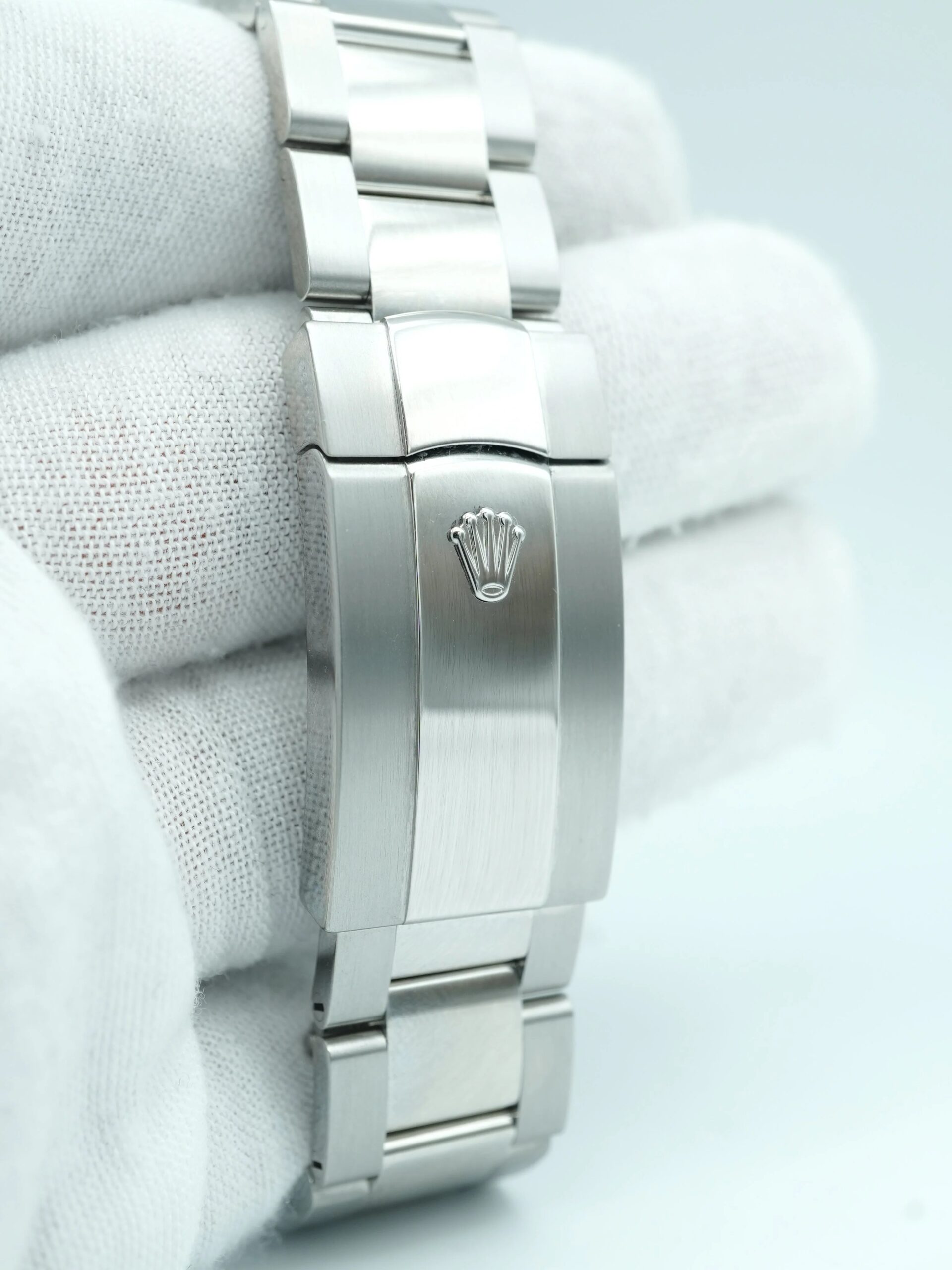 Rolex Sky-Dweller 42 mm / White Gold Black Dial - Imagem 9