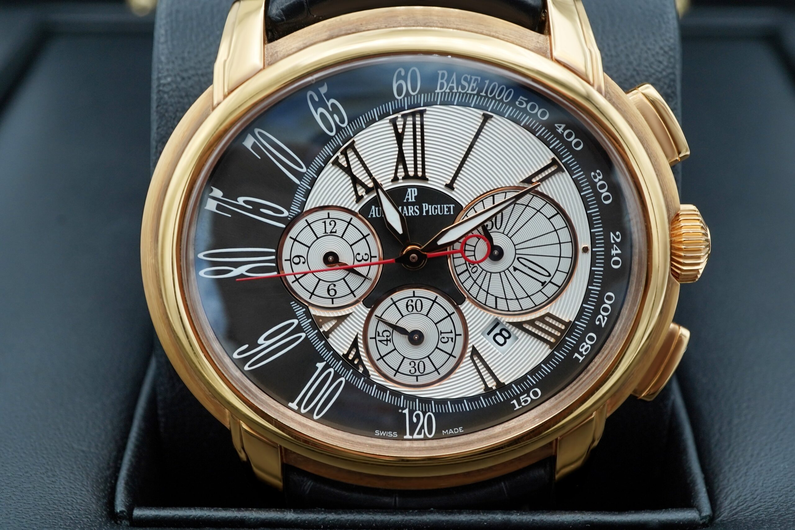 Audemars Piguet Millenary Chronograph 47x42 mm / Or Rose 18K - Imagem 4