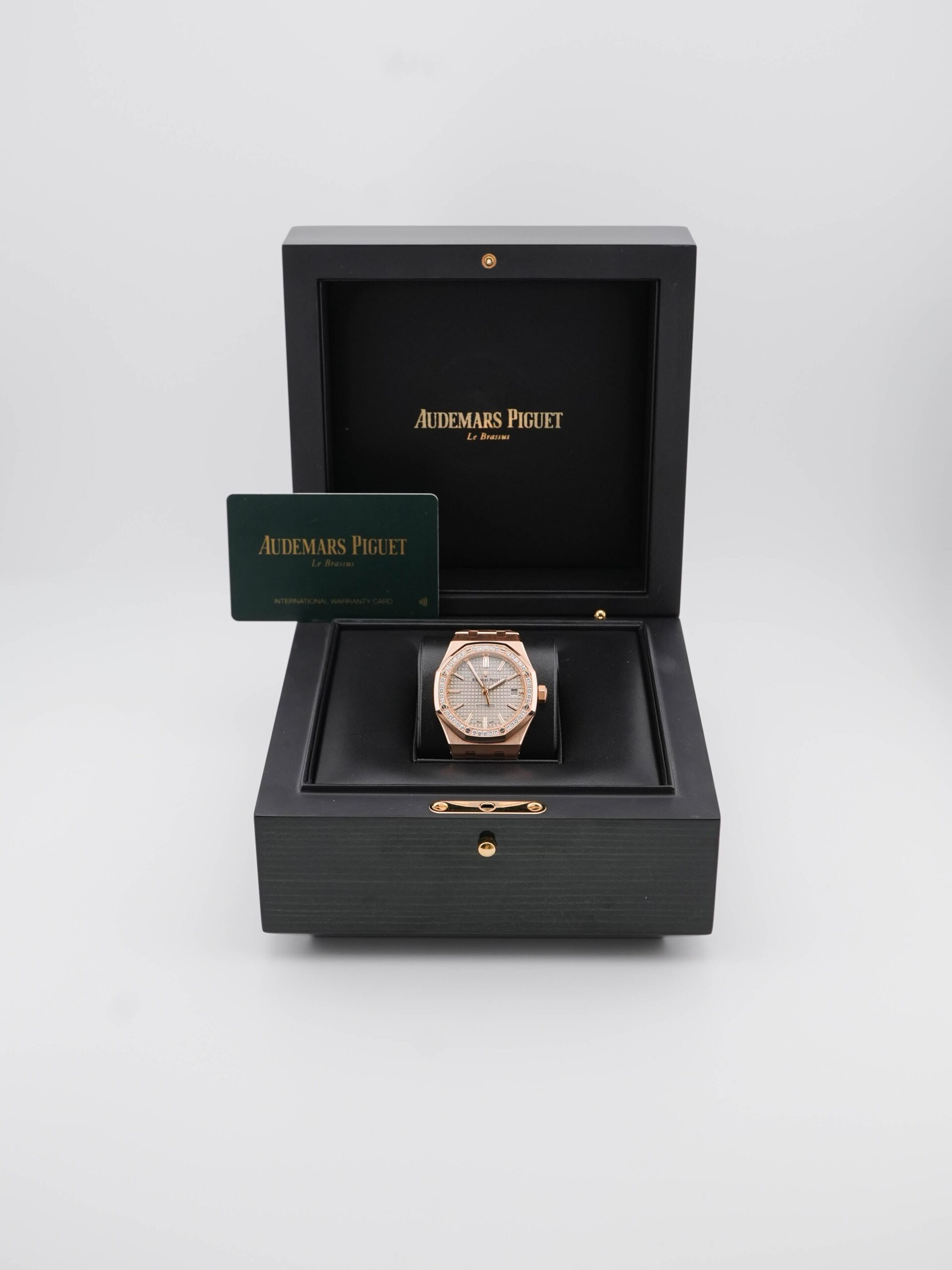 Audemars Piguet Royal Oak 37 mm / Rose Gold Diamond - Imagem 2