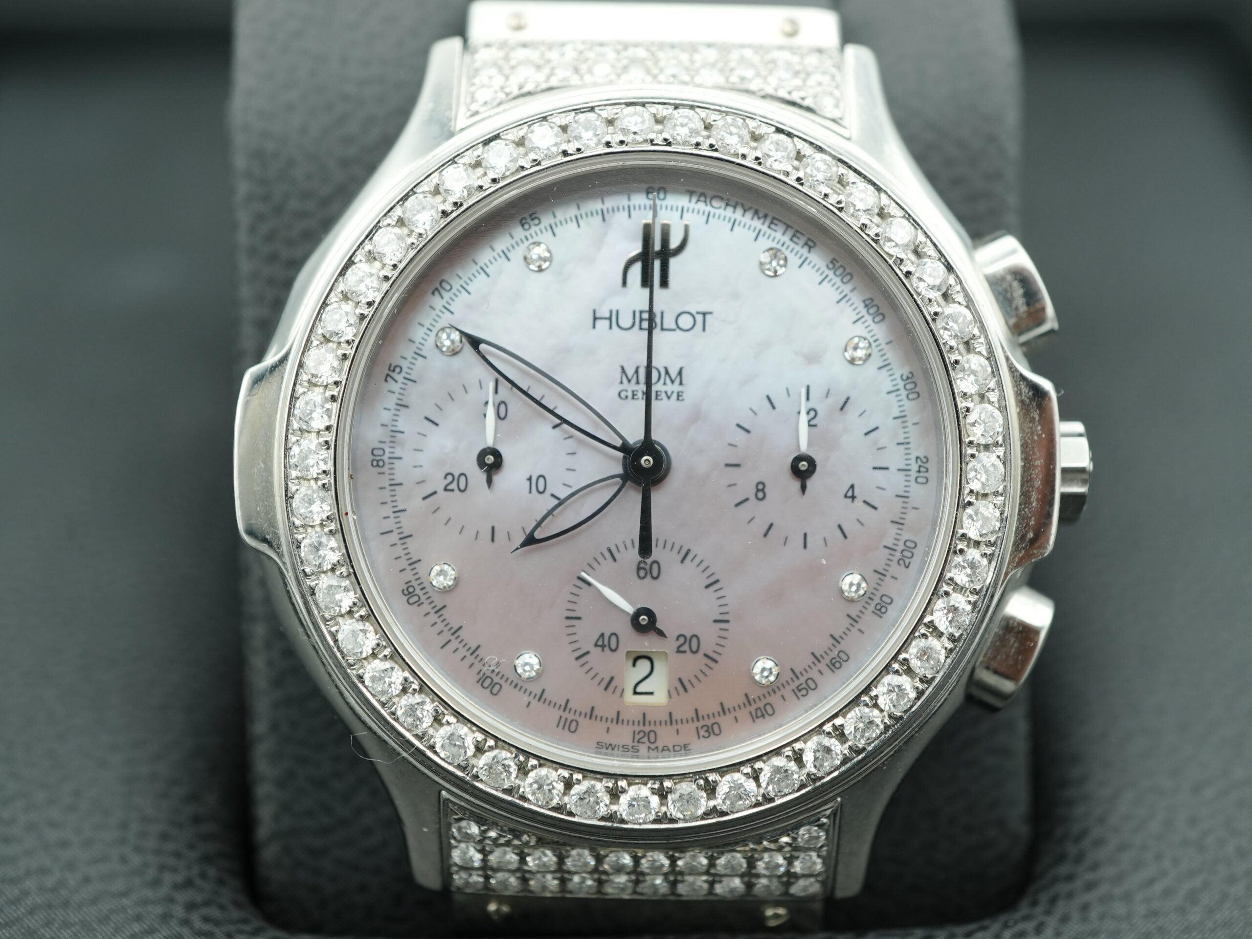 Hublot MDM Elegant Chronograph / MOP Dial - Imagem 3