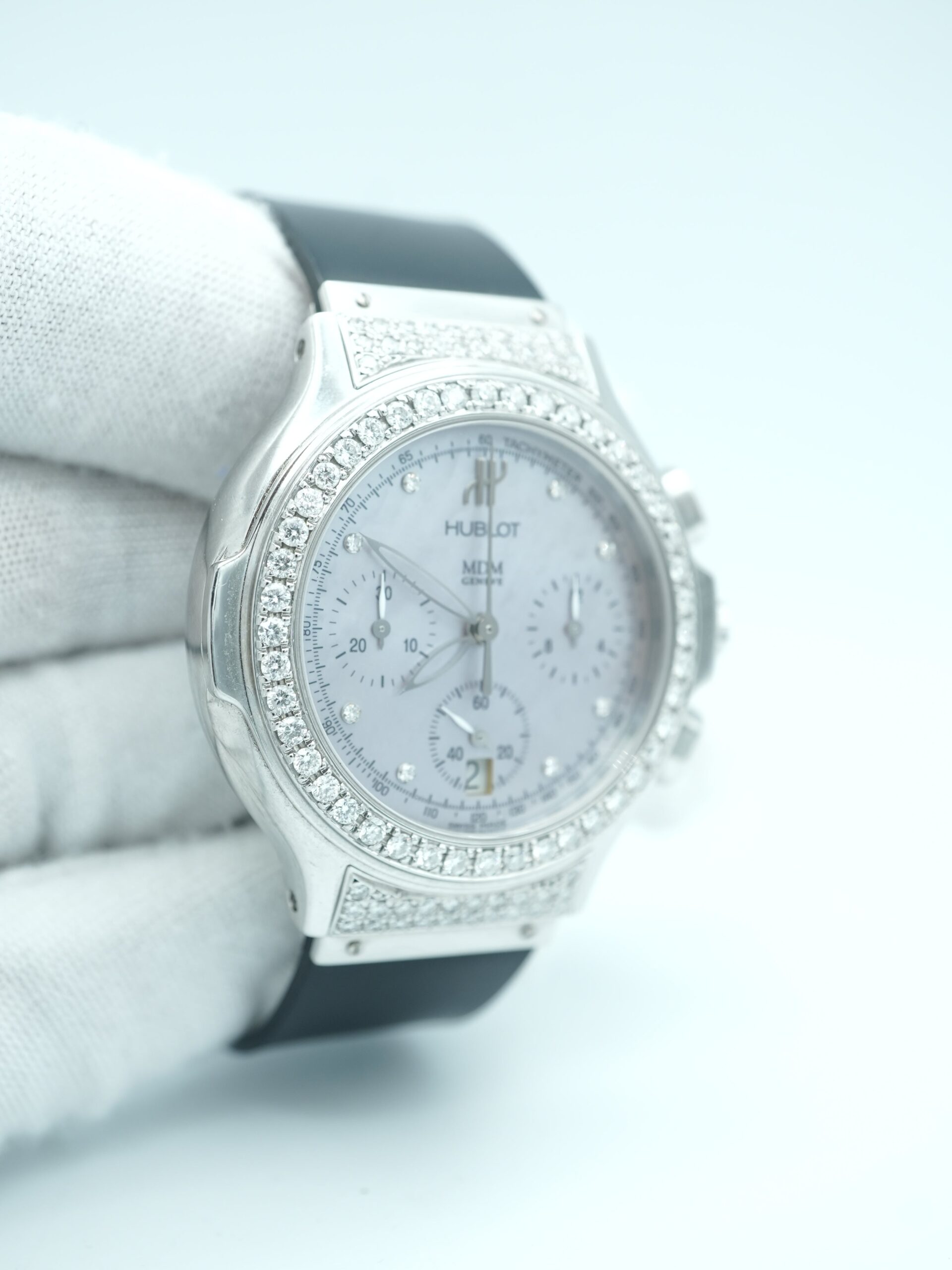 Hublot MDM Elegant Chronograph / MOP Dial - Imagem 4